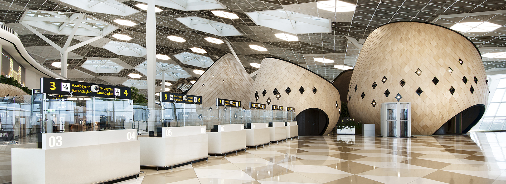 >Heydar Aliyev International Airport