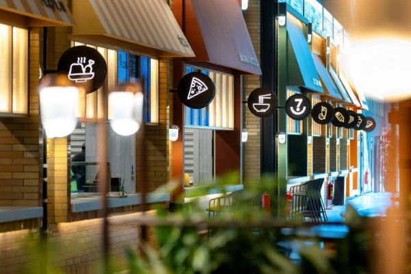 >7DE7 Food Hall at Terminal Kadıköy