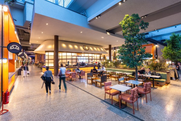 >7DE7 Food Hall at Terminal Kadıköy