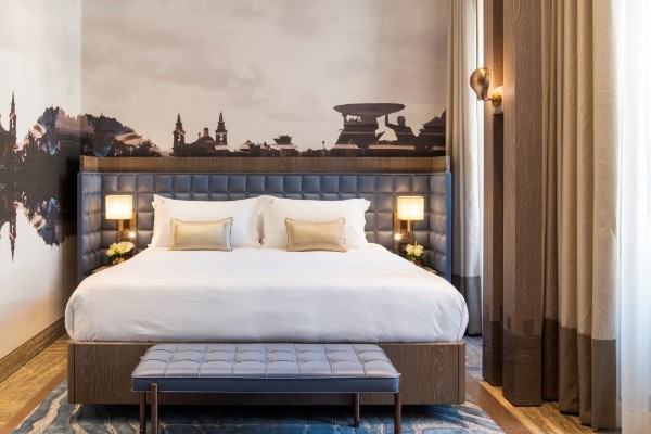 >Iniala Harbour House