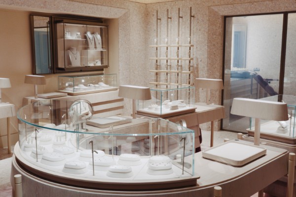 >Kısmet by Milka London Flagship