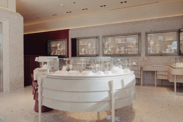 >Kısmet by Milka London Flagship